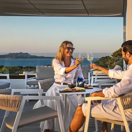 Hotel Grand Relais Dei Nuraghi 5*