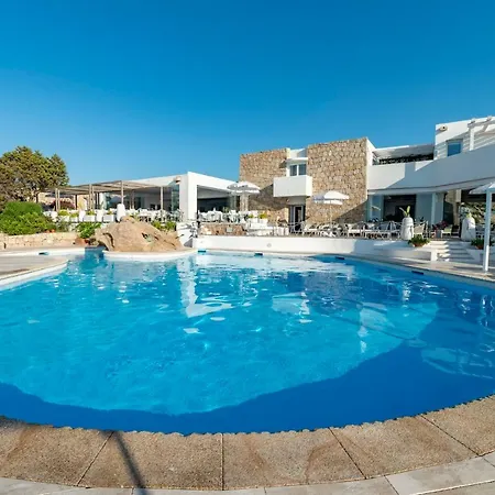 Grand Relais Dei Nuraghi Hotel