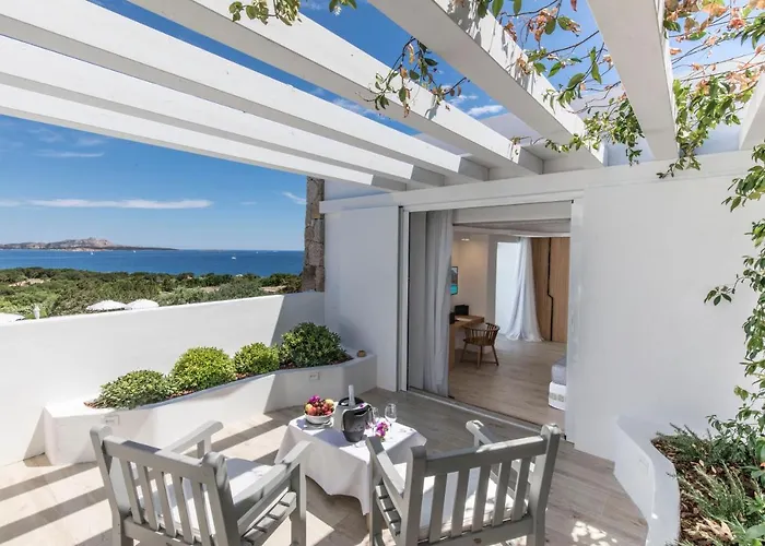 Grand Relais Dei Nuraghi (adults Only) Hotel 5*